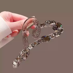 独特设计水钻爱心发夹女2026新款高端后脑勺盘发抓夹高级感鲨鱼夹