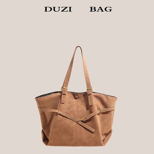 DUZI   西班牙复古麂皮托特包女大容量皮带扣通勤手提包单肩包