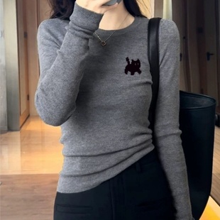 灰色软糯圆领针织衫女2025秋冬新款高级感修身显瘦毛衣打底衫上衣