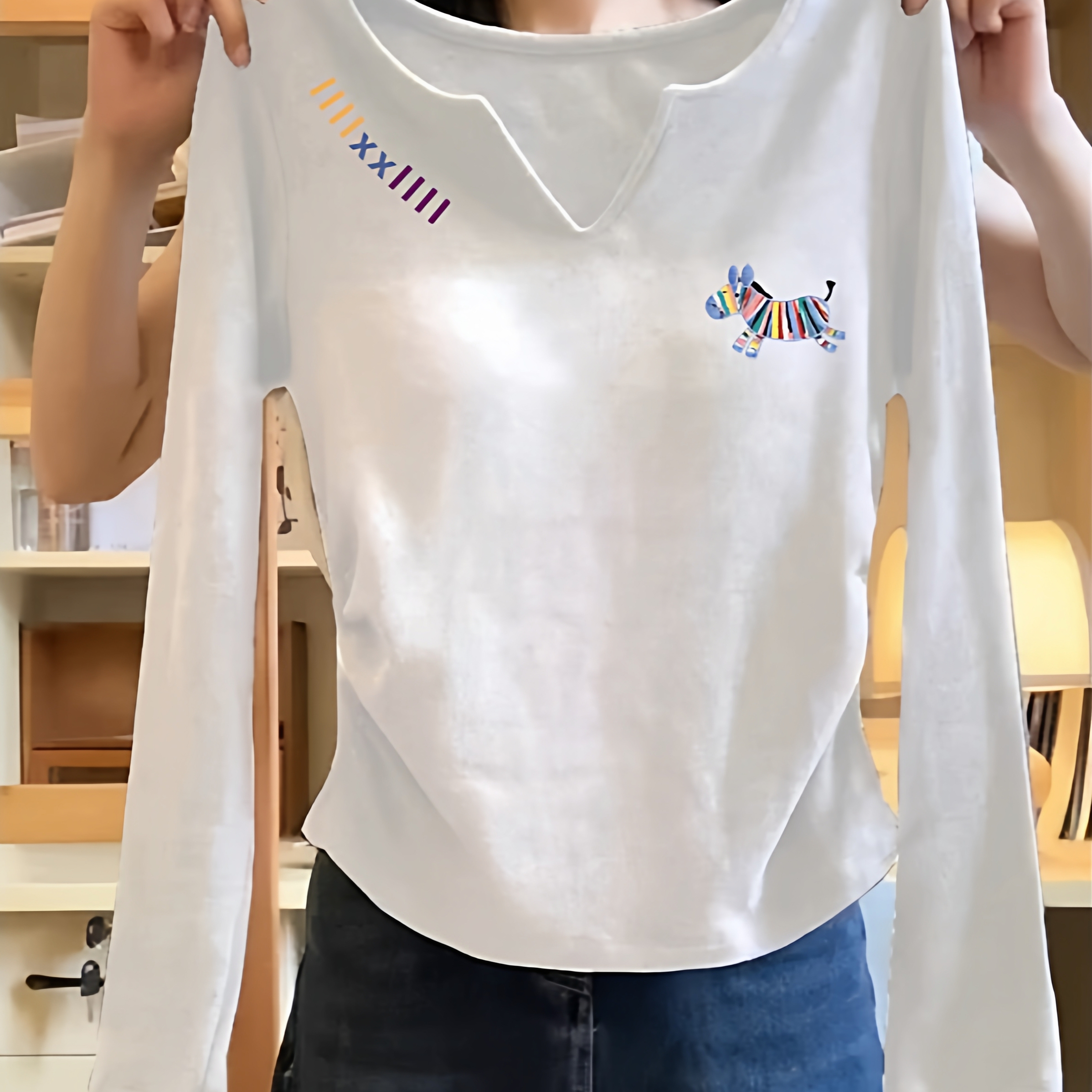 2025秋季新款正肩白色长袖t恤女内搭设计感小众短款打底衫小上衣