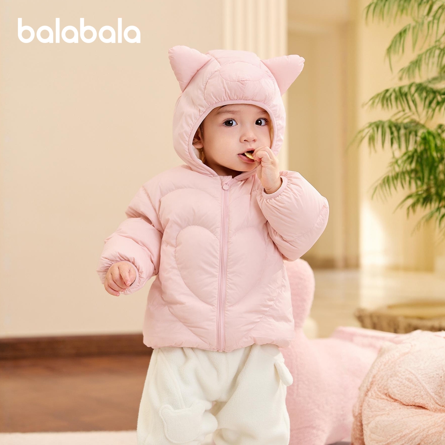 造型连帽羽绒服，可爱萌萌哒