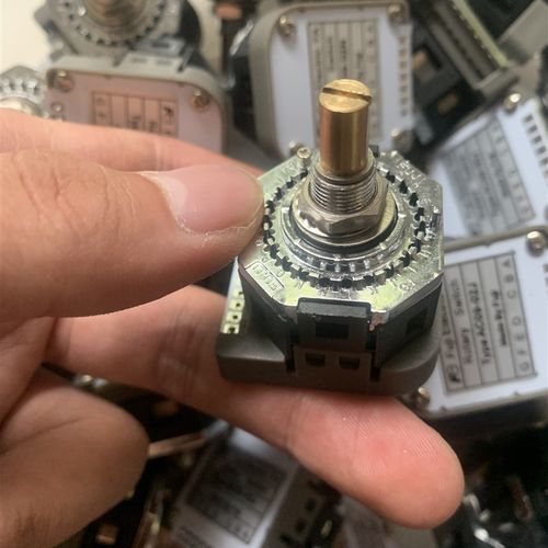 富士fuji波段开关00N01N01J02N02J03N03J04N赛扬法那科滨捷哲宏