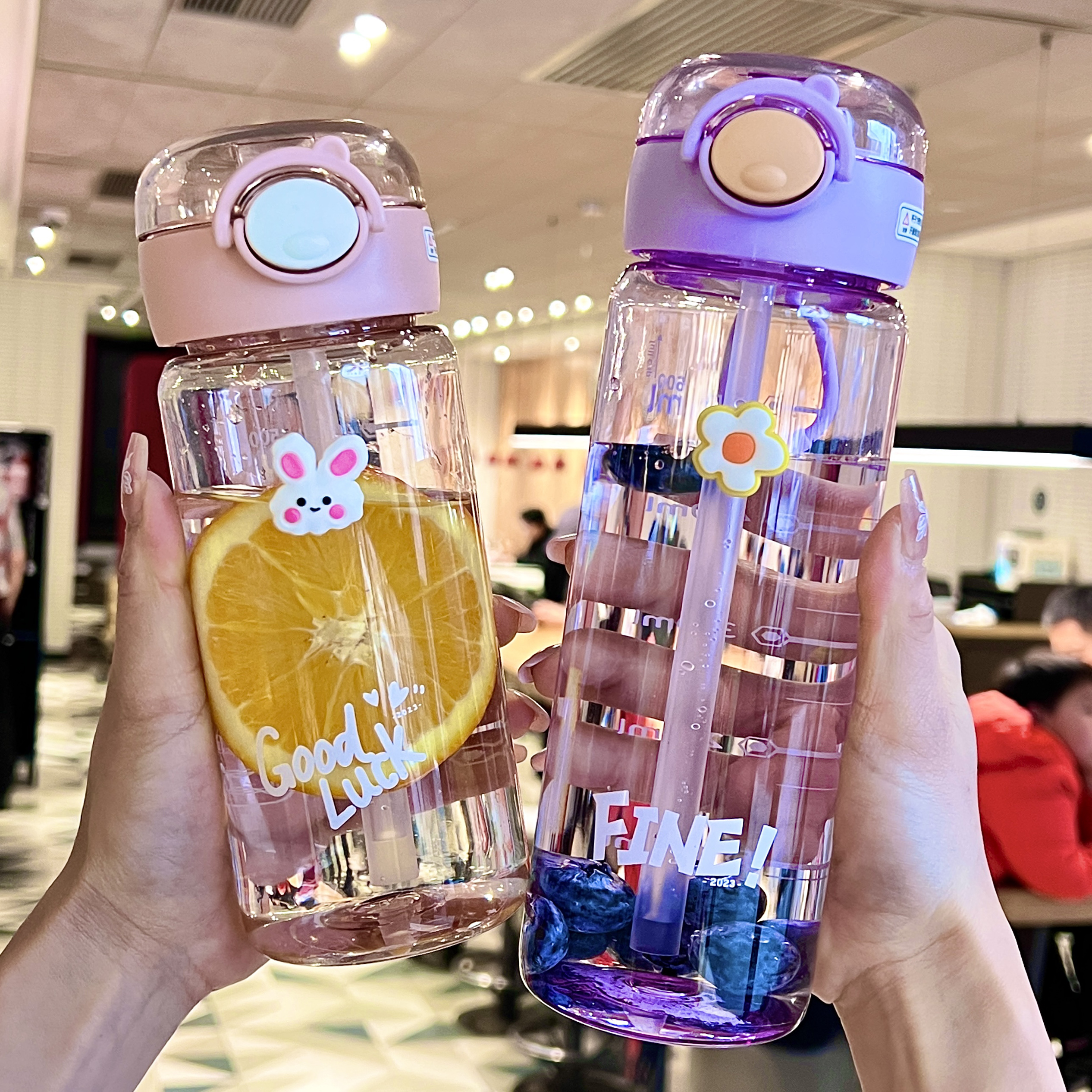 儿童水杯孕产妇女生刻度吸管杯高颜值便携学生上学专用杯子随手杯