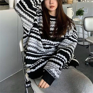 洋气时尚 中长款 软糯新款 毛衣女装 宽松慵懒风上衣 设计感小众秋冬季