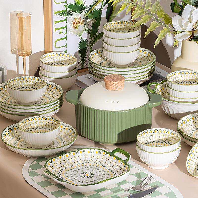 碗碟套装家用2023新款陶瓷骨瓷青绿色碗盘碗筷盘子碗轻奢餐具