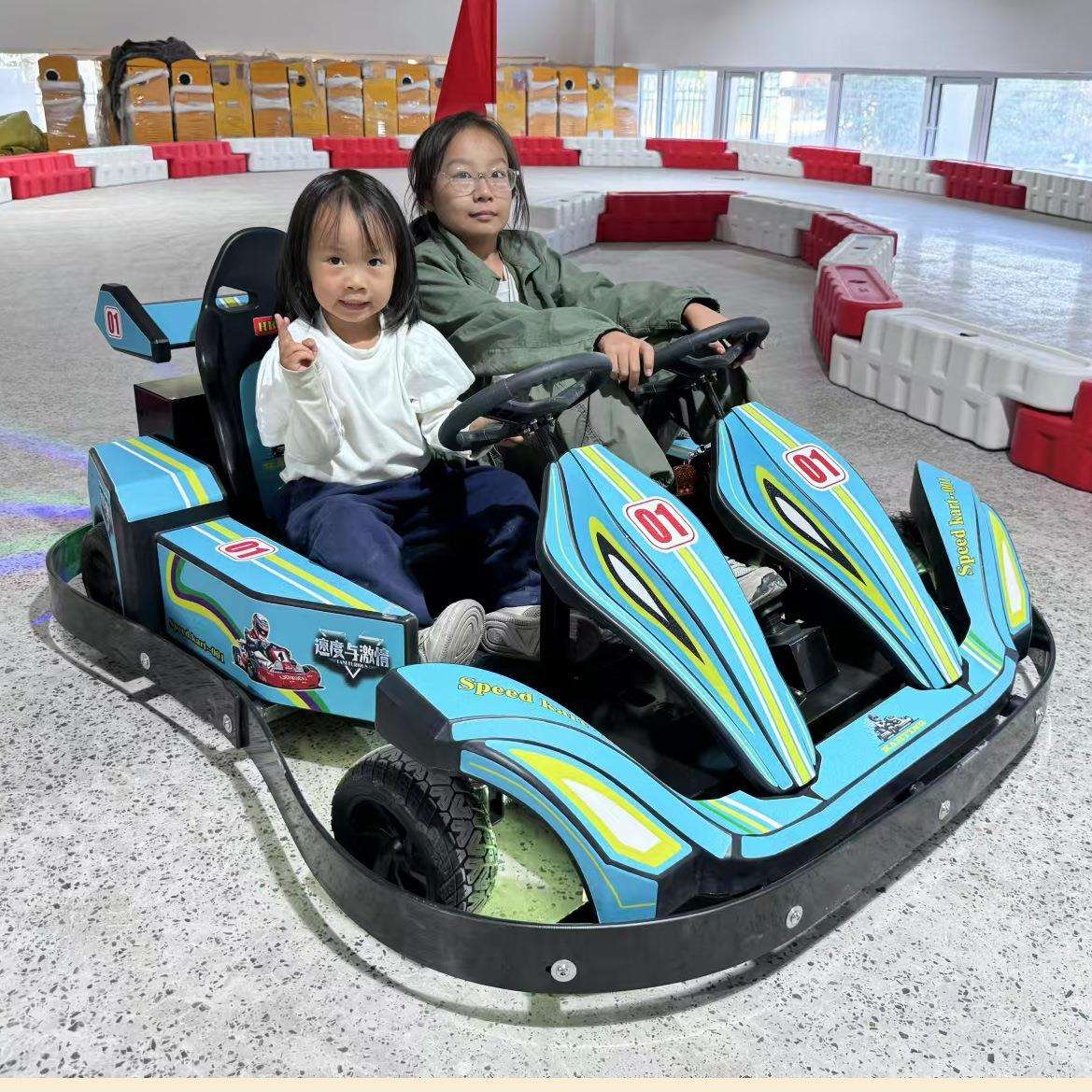 新款广场电动游乐车儿童成人亲子双人卡丁车广场公园电瓶漂移车