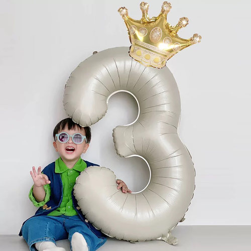 简约风生日数字铝膜气球