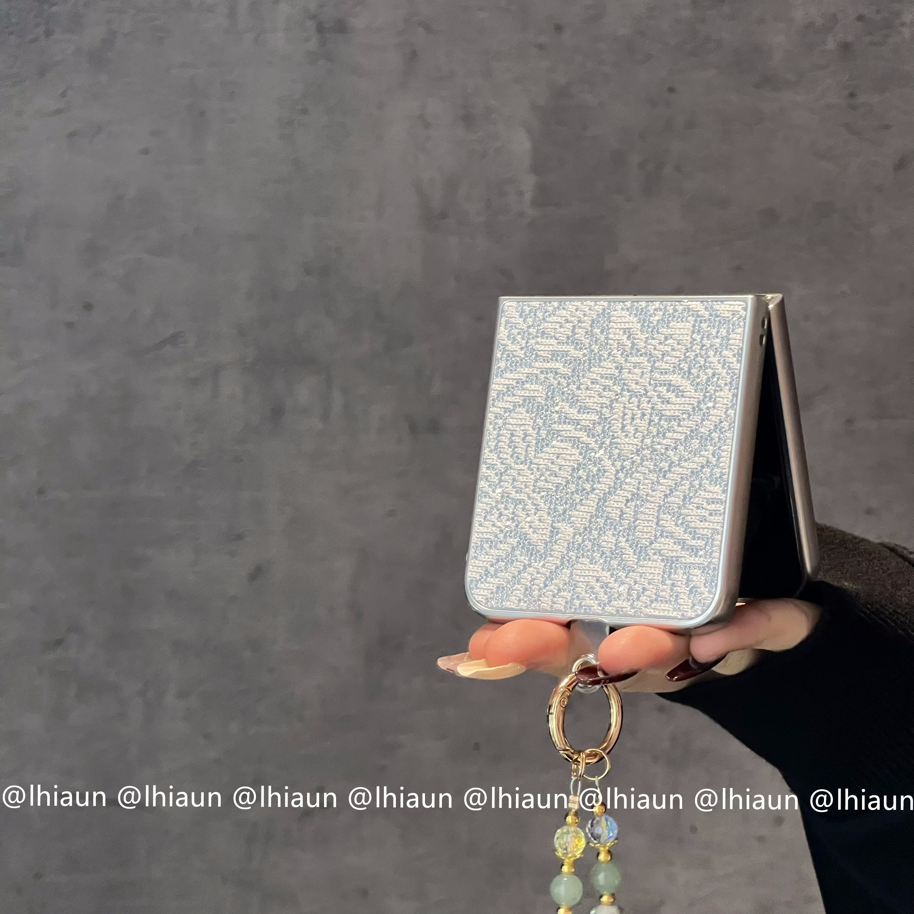 国风花纹折叠屏手机壳