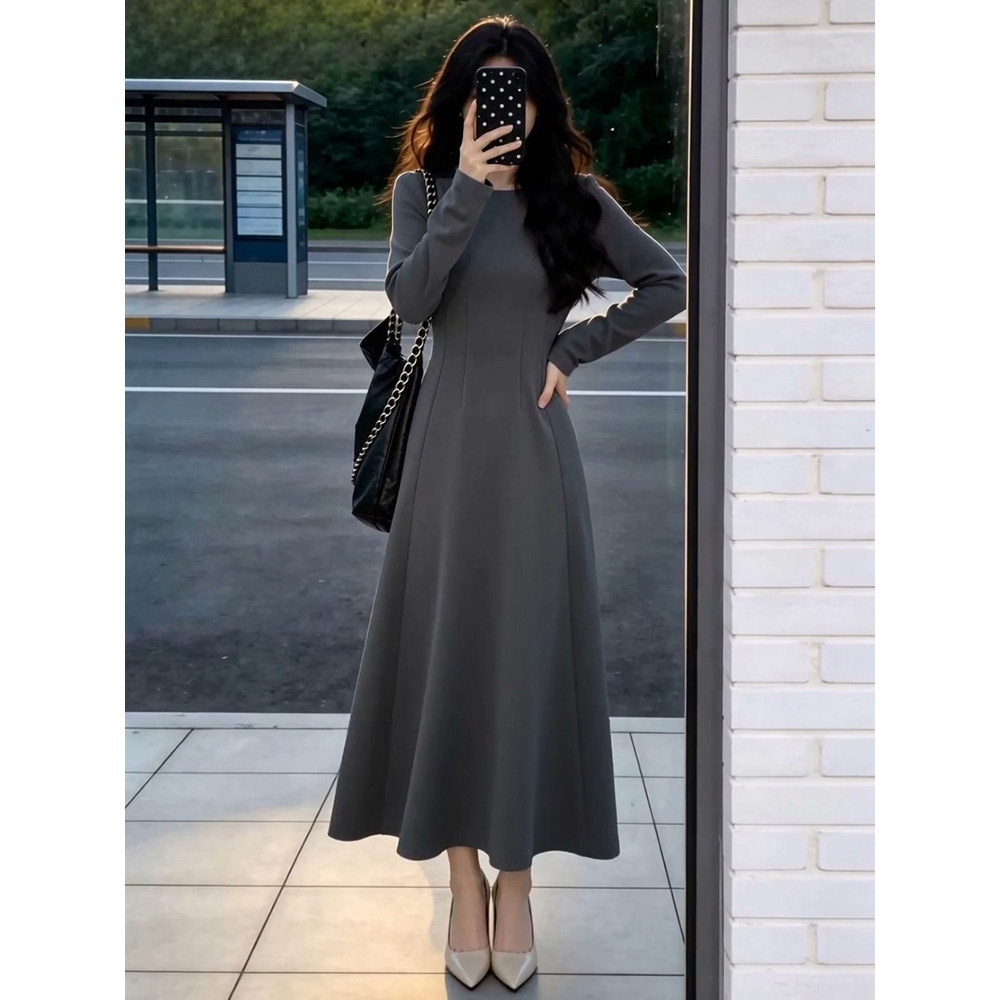 灰色长袖连衣裙子女早春秋2026新款法式高级感礼服裙收腰显瘦长裙