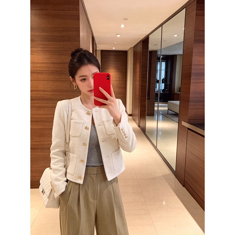 白色小香风羽绒外套女春秋小个子高级感法式套装加厚羊毛短款上衣