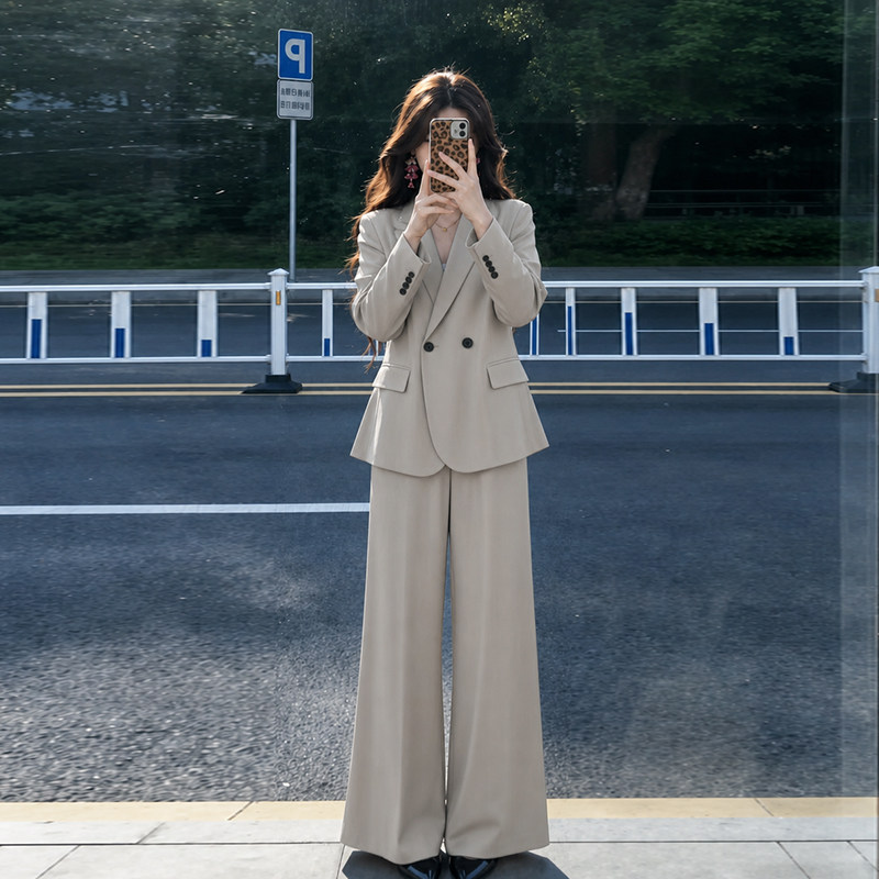 奶茶灰西装外套女早春秋2026新款小个子高级感休闲西服两件套套装
