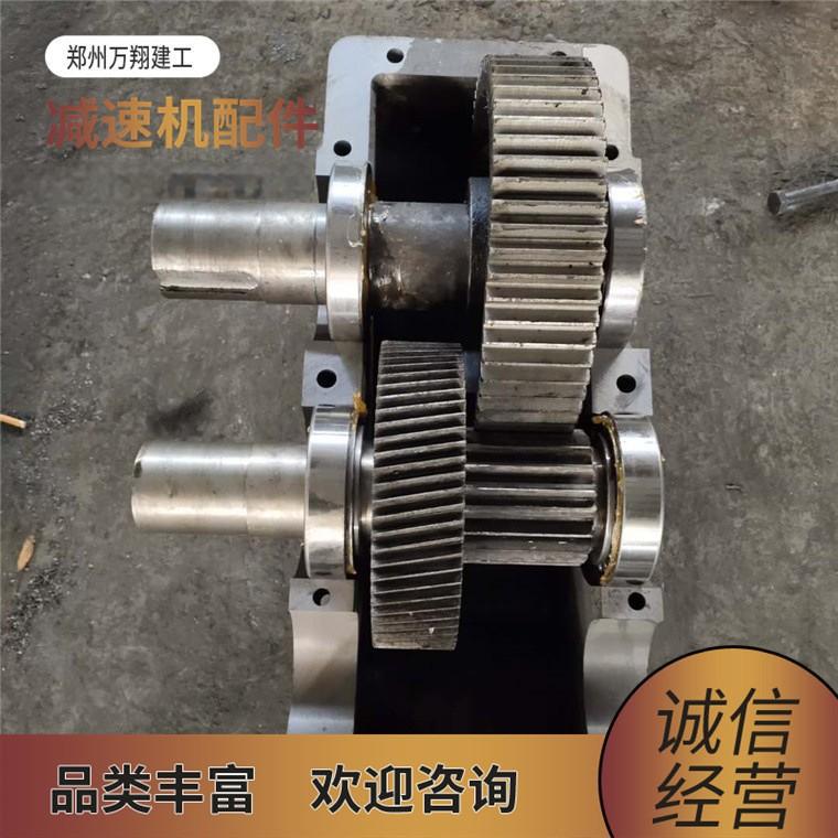 JS750混凝土搅拌机齿轮减速配件图片