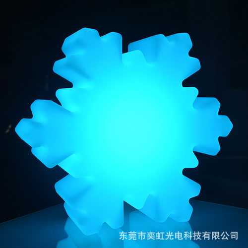 LED发光圣诞节雪花灯造型灯 七彩遥控发光户外防水装饰景观彩灯