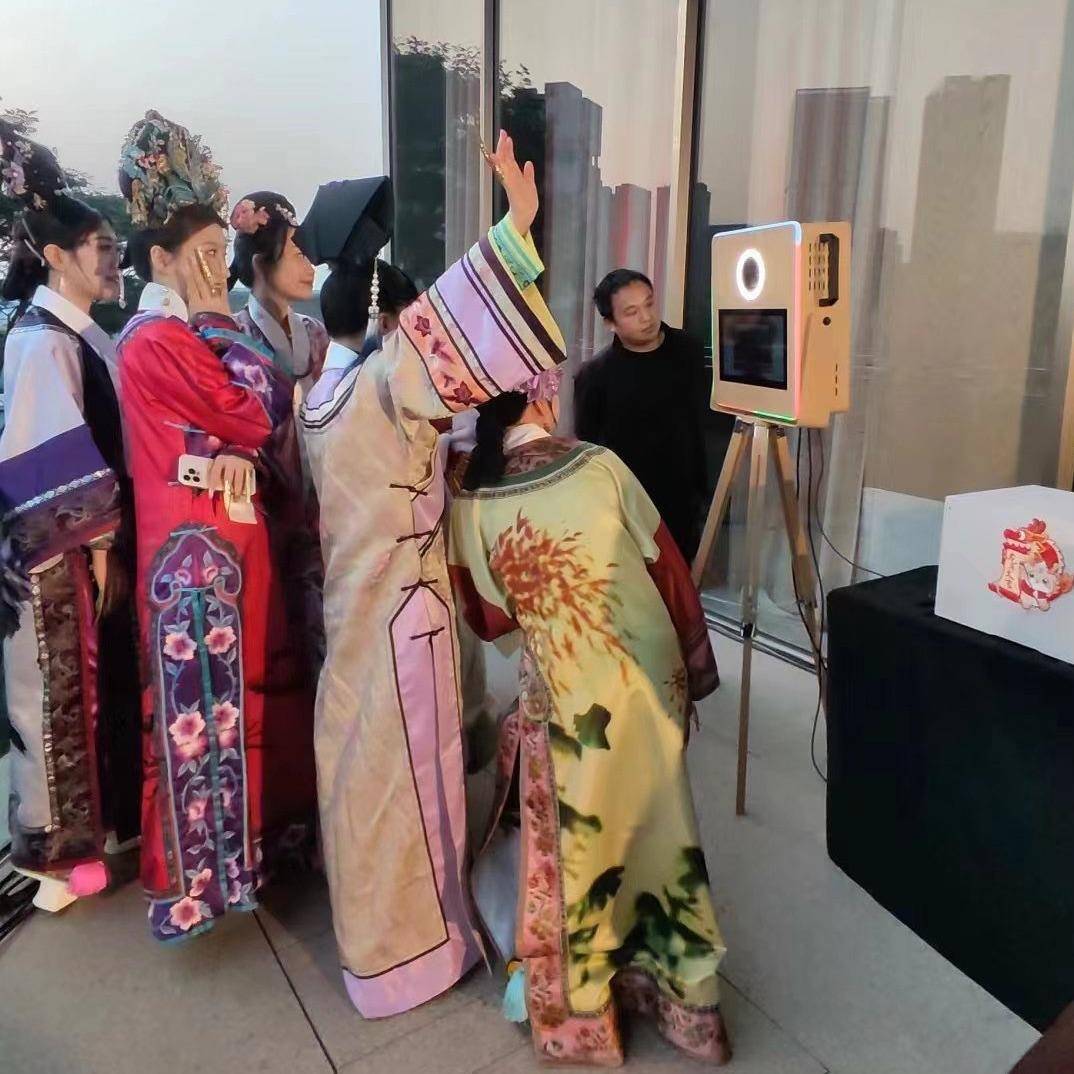 新款拍照亭15.6inch触摸屏照相亭派对婚礼拍照机photobooth