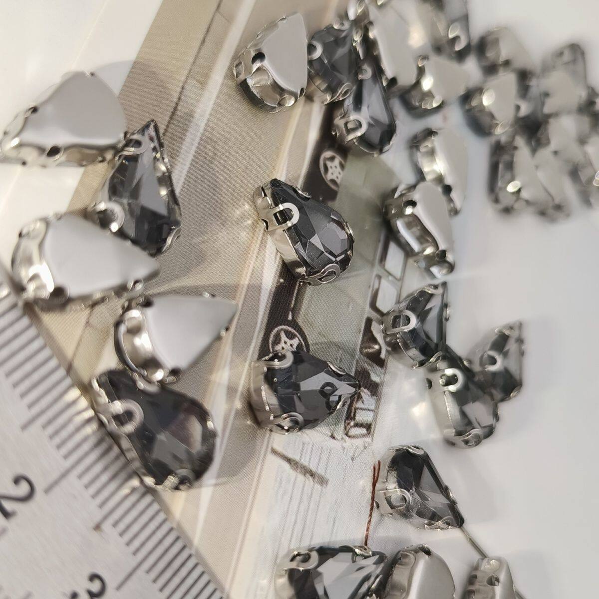 水滴透明灰D型爪钻手工不勾纱线diy手缝钻饰服饰手工材料8*13水滴