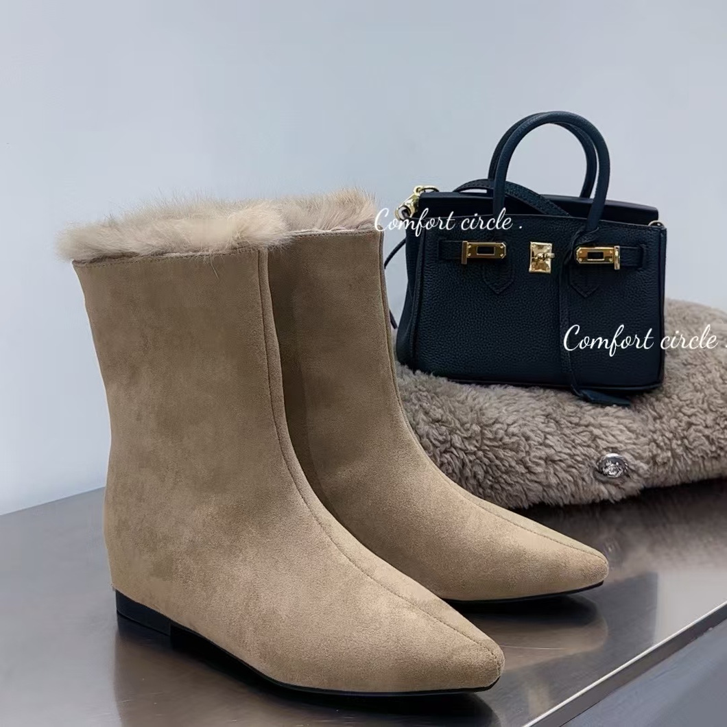 艾模儿25冬加绒加厚法式短靴尖头平跟短靴女毛毛内里百搭显瘦靴