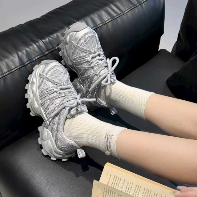 悦女鞋26春新款酷感风水钻绑带厚底老爹鞋女炸街款增高运动休闲鞋,女鞋,老爹鞋,淘宝优惠券,粉丝福利购,淘宝优惠卷