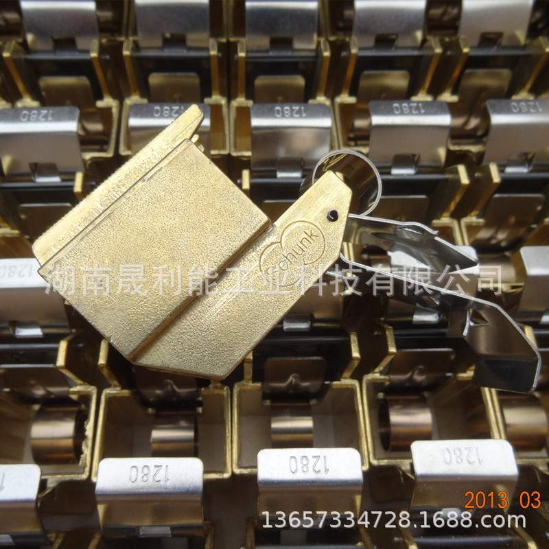 崇德Schunk K14Z3 20*32*64 风力发电机电刷 雄克防雷碳刷 刷握