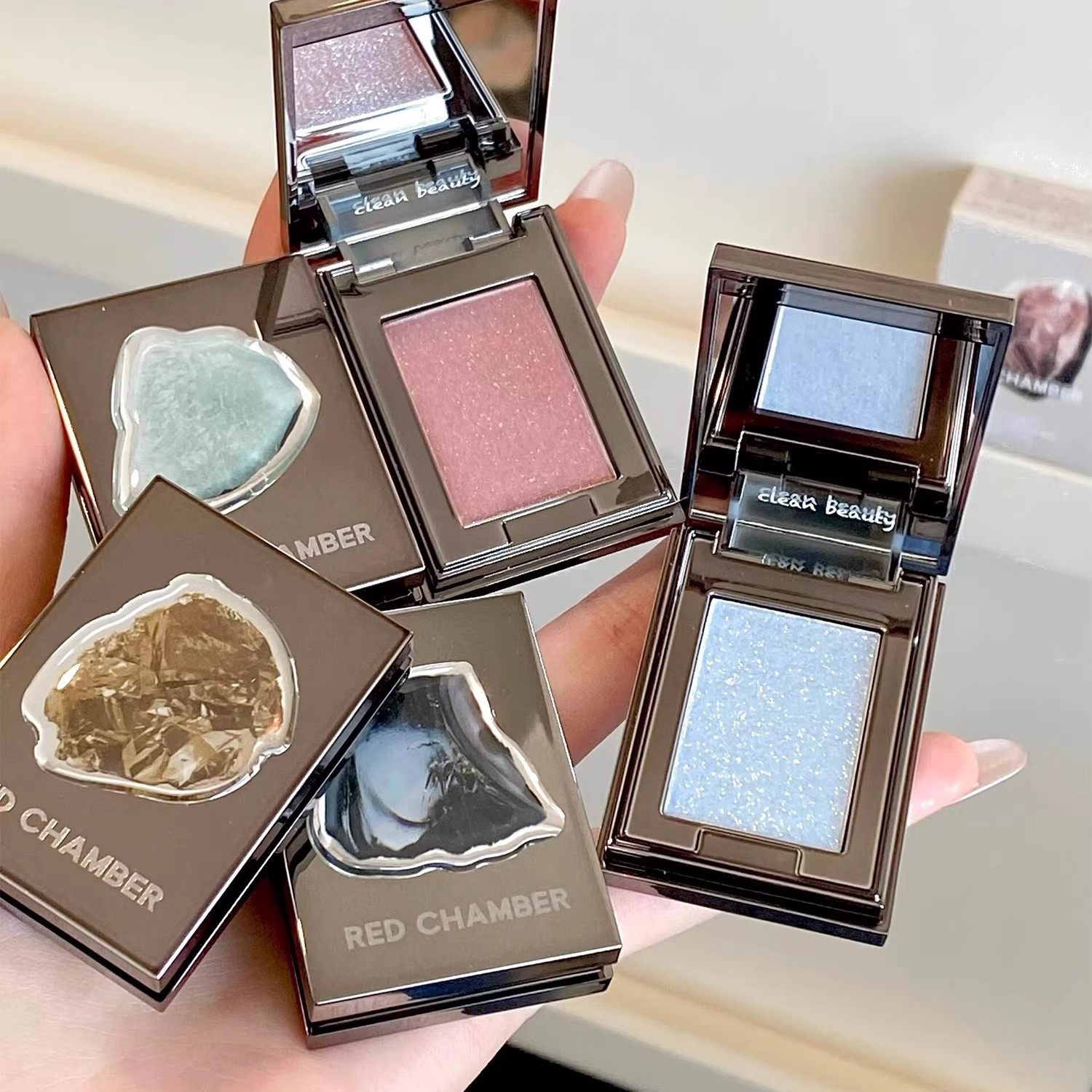 RC朱栈单色碎钻细闪眼影高光提亮多用粉轻盈贴肤钻闪灵动少女感,彩妆/香水/美妆工具,眼影,淘宝优惠券,粉丝福利购,淘宝优惠卷