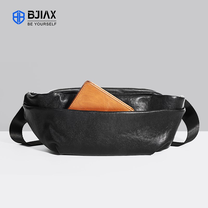 真皮男士大容量胸包轻便通勤挎包2024新款斜跨背包植鞣头层牛皮包