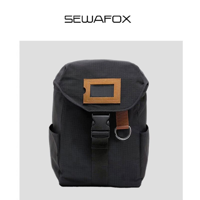 外出旅游双肩包男款轻便旅行休闲书包男大学生上班通勤电脑背包女