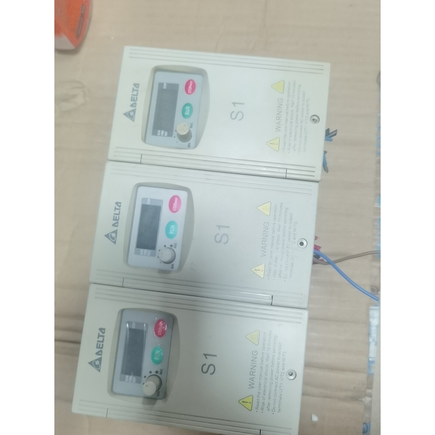 拆机台达S1变频器0.75KW 220V型号VFD007S2图片