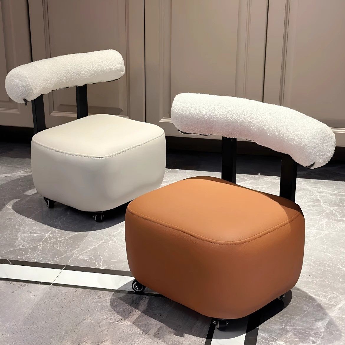 万向轮小凳子家用矮凳移动滑轮小板凳门口换鞋凳靠背茶几凳溜溜凳