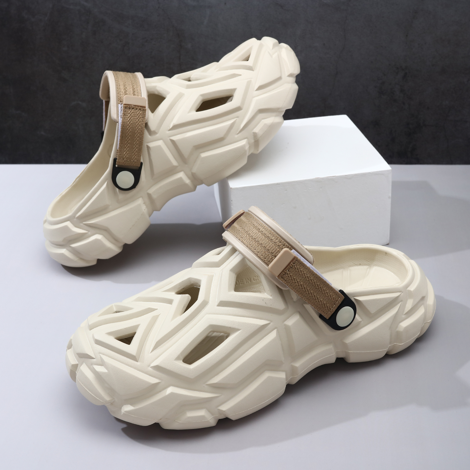 洞洞鞋男款踩屎感耐磨2025新款潮