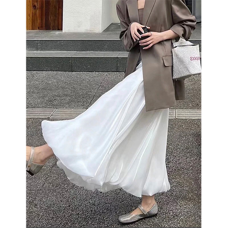 法式珠光绸缎花苞裙女2025新款春季蓬蓬中长裙高腰a字百褶半身裙