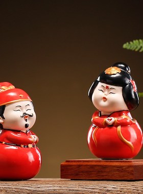 结婚礼品送闺蜜朋友一对陶瓷新婚房装饰高档实用摆件公仔情侣婚庆