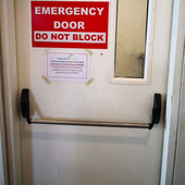 消防门推杆锁消防门逃生锁通道锁 下压式 百佳 消防门锁防火门锁