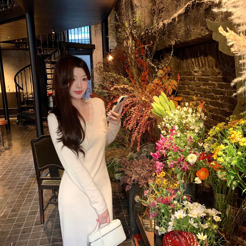 赵宝妮 蕾c丝物语 30羊毛蕾丝针织洋装女秋冬新款中长版毛衣裙子