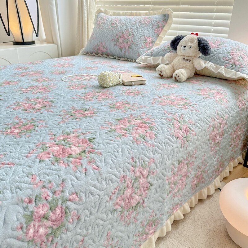 加厚珊瑚牛奶绒床盖单件冬季夹棉榻榻米加绒床单三件套防滑炕盖垫