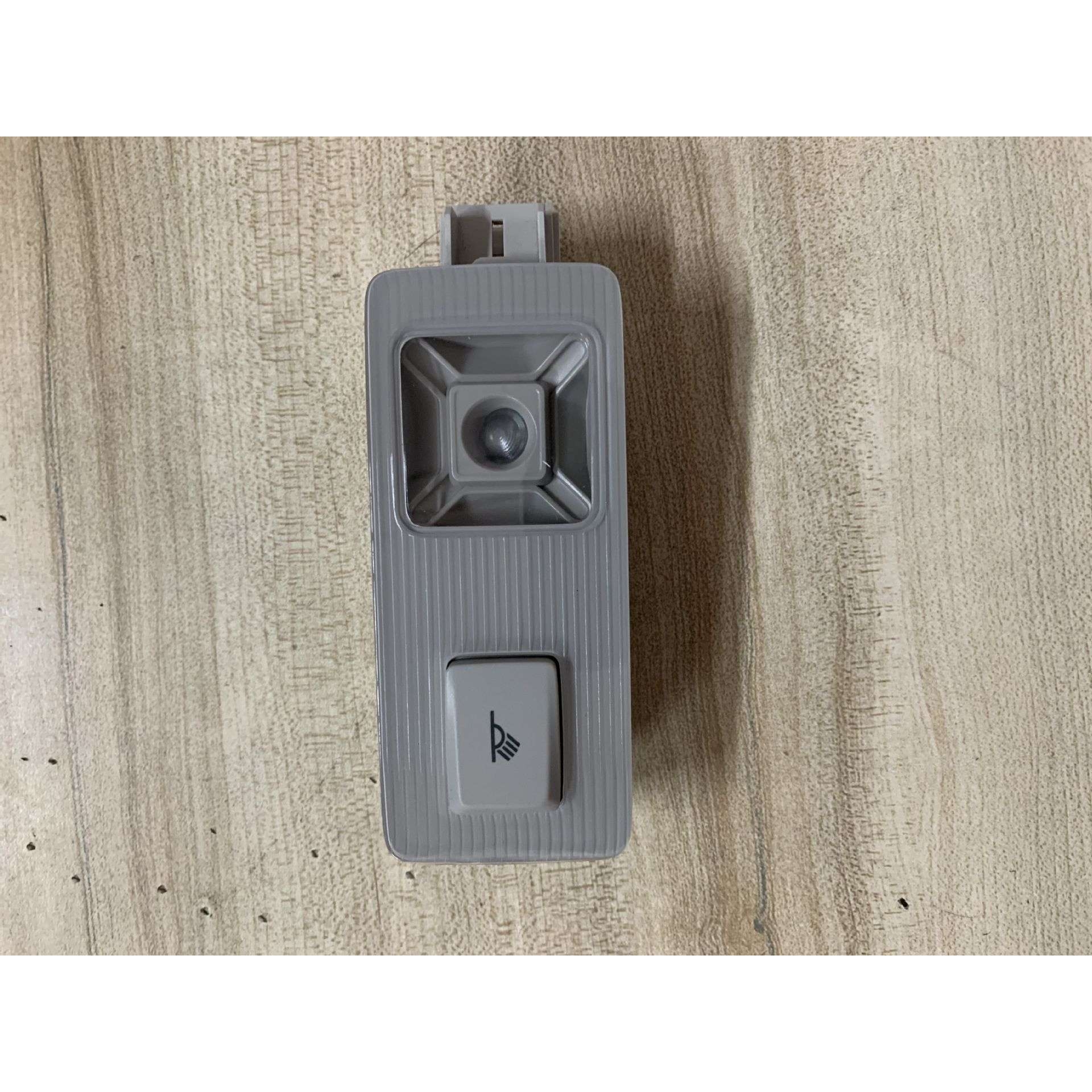 迈腾B8L高尔夫7凌渡途安L后阅读灯后顶棚灯LED后内饰灯5TD947292