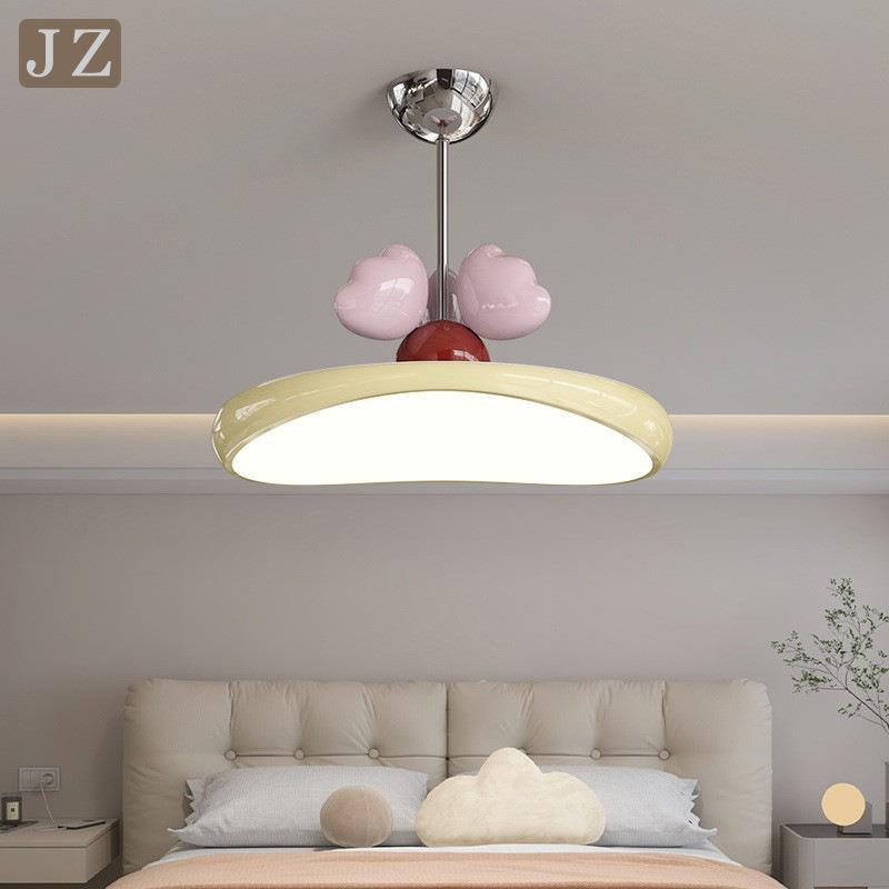 儿童房吊灯奶油风公主房女孩卧室灯现代简约卡通全光谱护眼灯具
