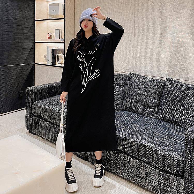 哺乳装秋冬新款时尚辣妈外出喂奶衣韩版绣花加绒连帽卫衣连衣裙女