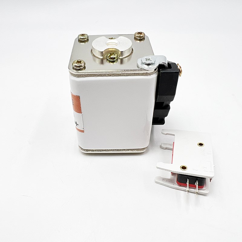 熔断器1000V/63A 65A 70Av 75A 80A 85A 90A--P快速熔断器铜件银