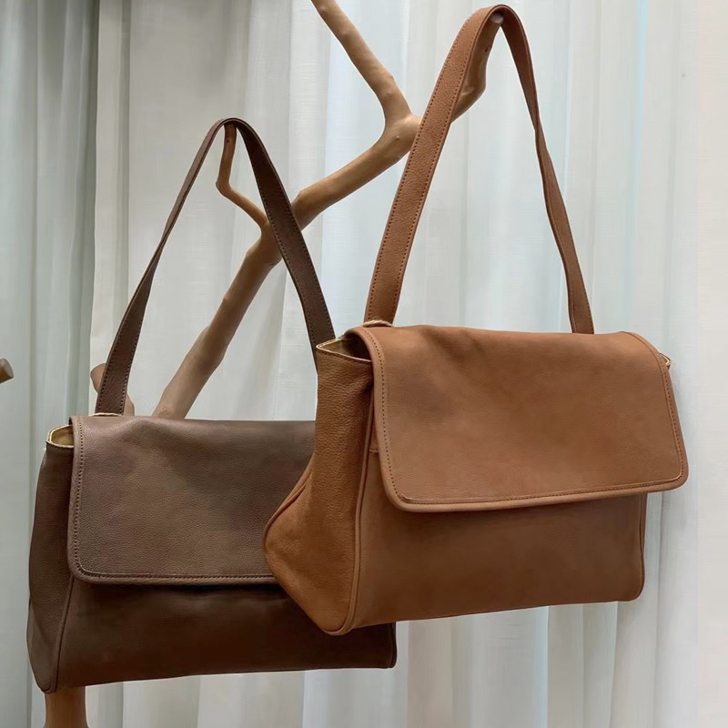 今年流行大容量包包新款2024秋冬腋下公文包小众设计高级感单肩包