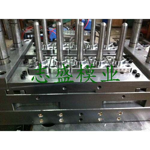 8腔模具各类饮料瓶坯模具专业PET管胚模具塑料瓶盖模具厂家