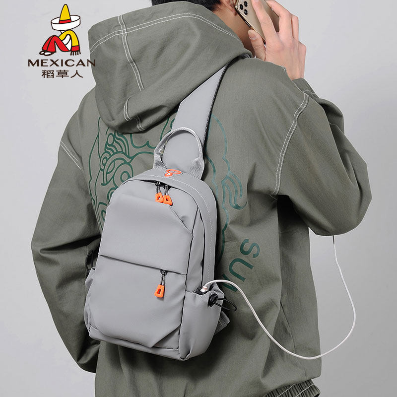 稻草人斜挎包男大容量2025新款背包多功能男款胸包户外旅行单肩包