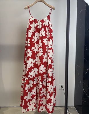正品2026夏新品桑蚕丝棉红底花卉露背塔裙连衣裙MBF2DRS101