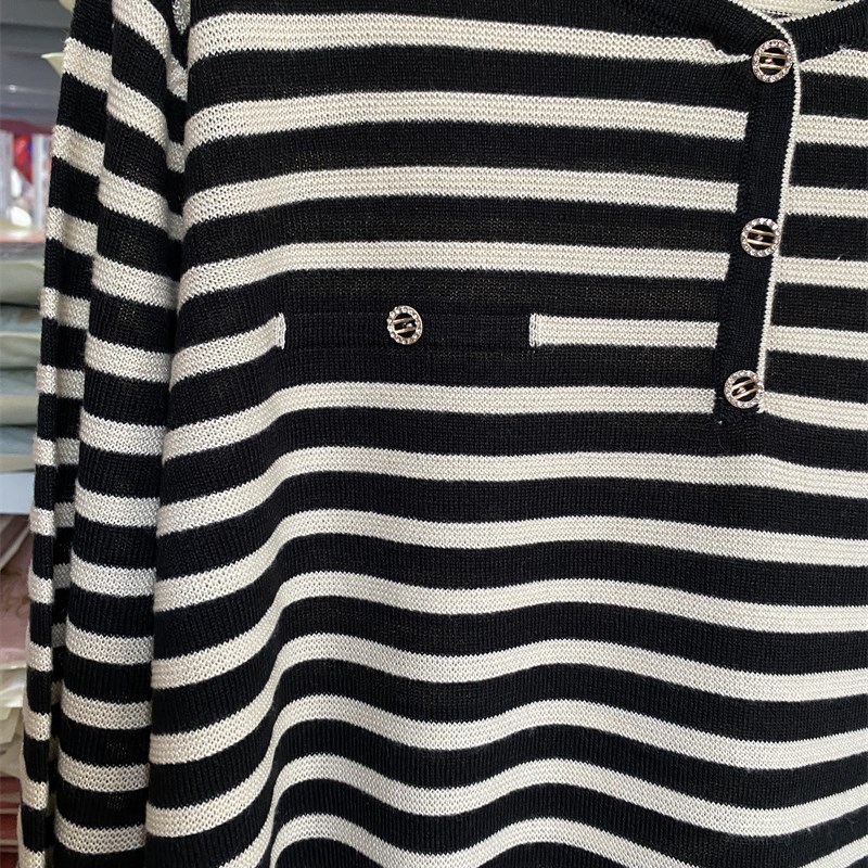 中老年条纹胖妈妈装春秋新款宽松长袖薄款针织羊毛打底小衫上衣女