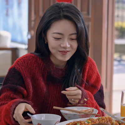 红色拼色格子圆领套头针织衫毛衣