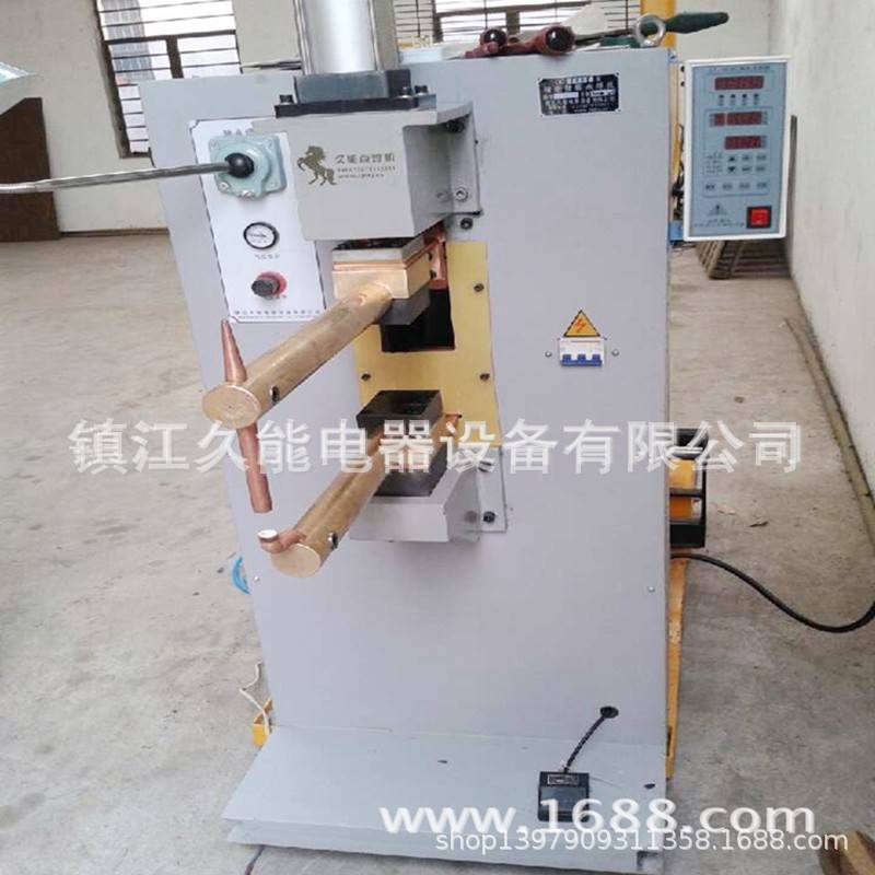 五金制造行业适用的点焊机销售DC3000型加长焊臂储能点焊机