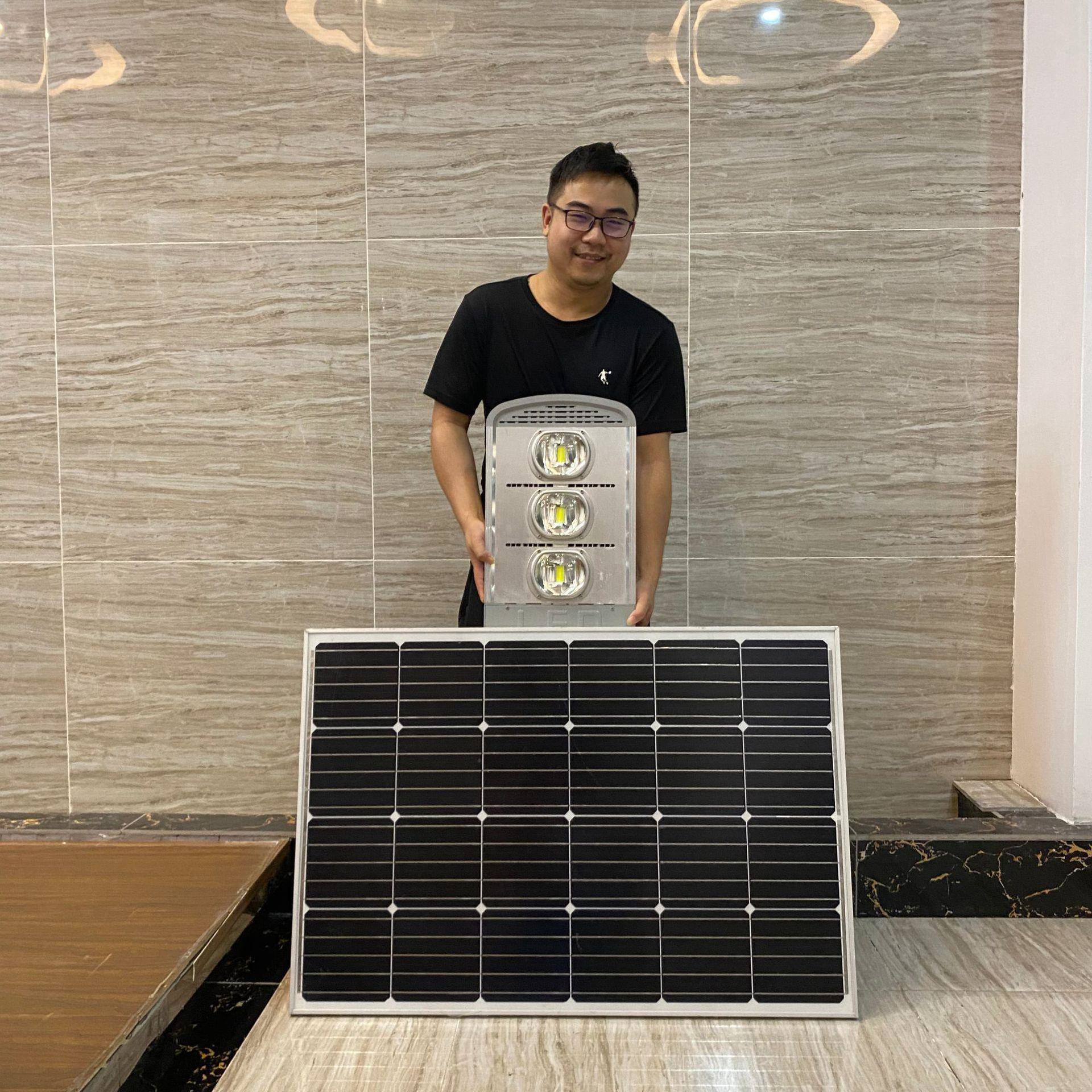 太阳能泛光灯加工定制厂家LED太阳能灯泛光灯投光灯非标定制工厂