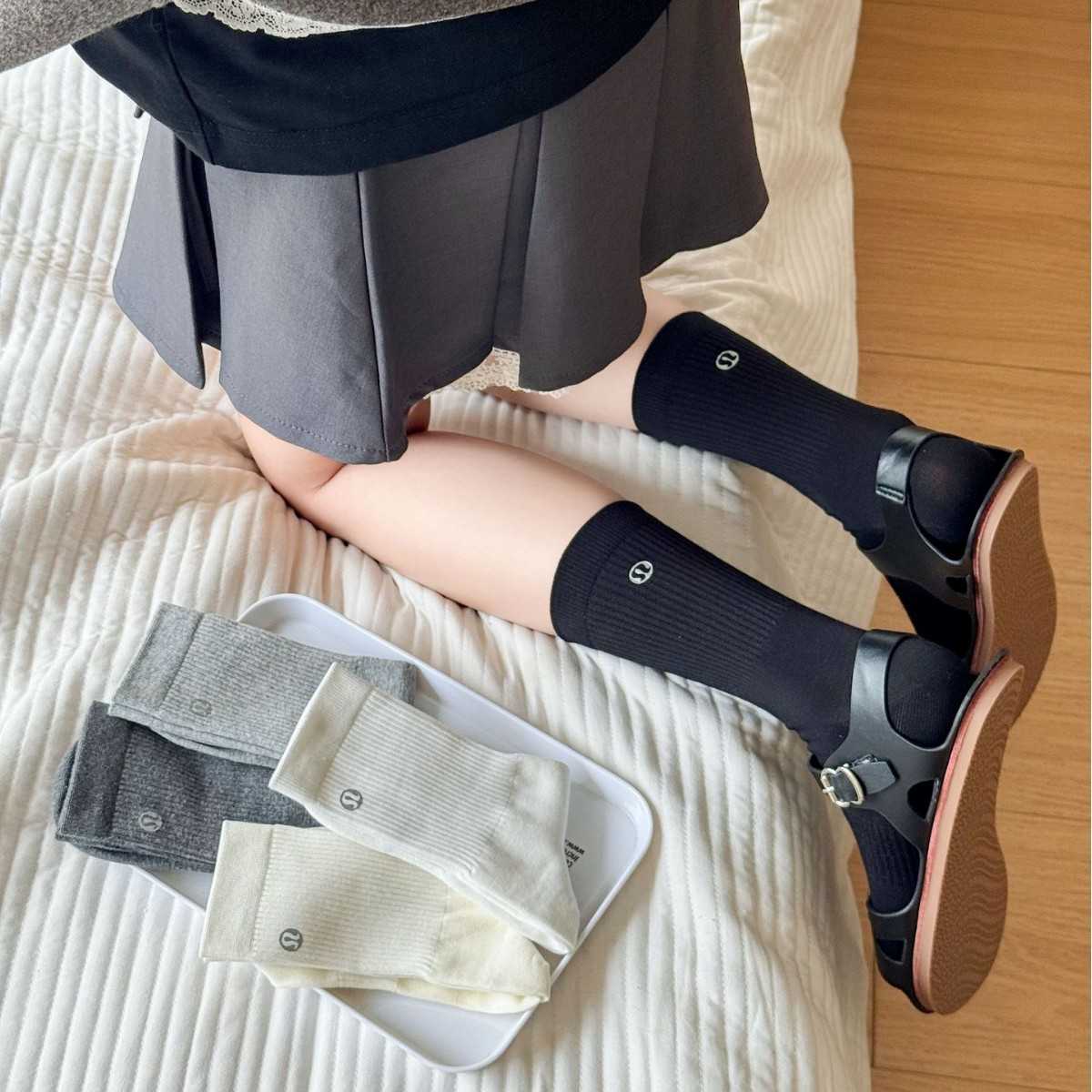 袜子女秋季新品中筒袜纯棉吸汗