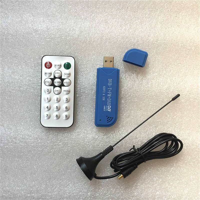 高灵敏度RTL2832U+R820T2 USB DVB-T FM SDRHelloCQ无线电