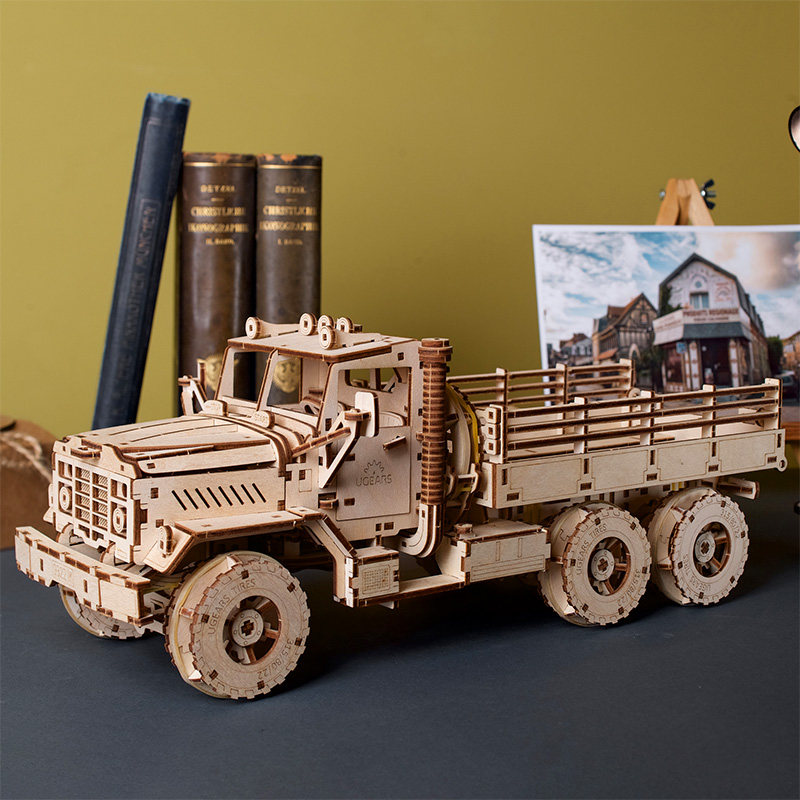 UGEARS越野六轮重卡6x6卡车模型DIY新品拼装拼图成人解压积木礼物