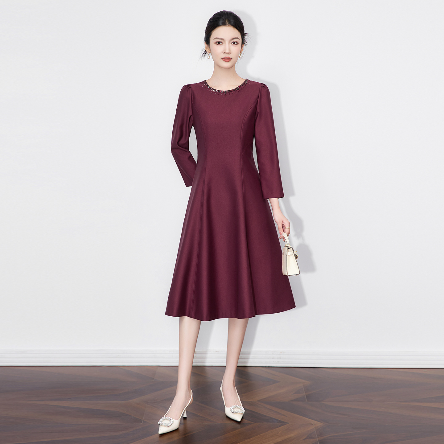 轻奢重工钉钻收腰大摆贵妇连衣裙宴会礼服名媛轻奢气场强大女装