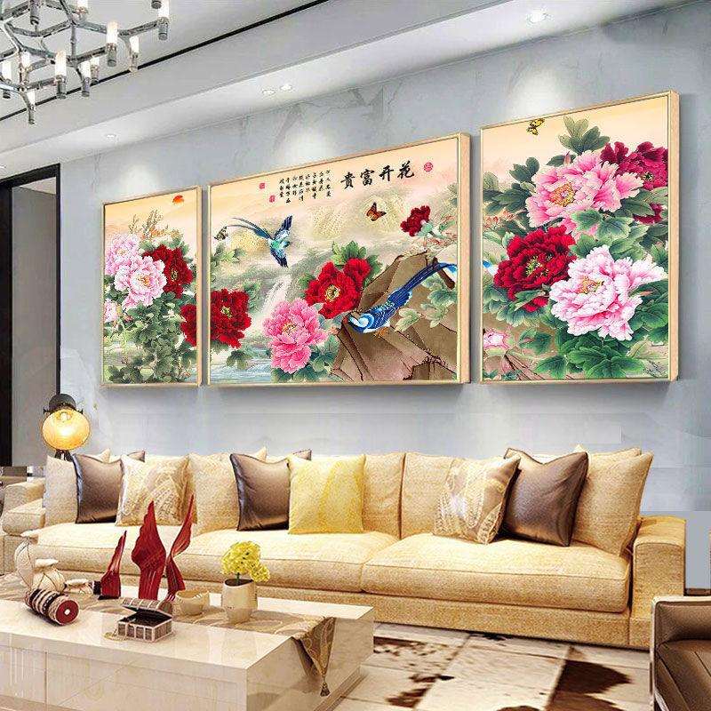 牡丹三联装饰画客厅沙发背景墙画花开富贵晶瓷画孔雀壁画欧式威东图片